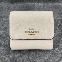 大人気☆COACH☆コーチ☆三つ折り財布☆ロゴ☆フローラル☆レザー☆アイボリー！