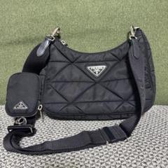 【美品】パデッドRe-Nylon ショルダーバッグ プラダ リナイロン
