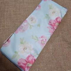 【美品】ローラアシュレイ・晴雨兼用長傘 LAURA ASHLEY 傘 「UVカット/遮熱効果/晴雨兼用」メーガン柄 長