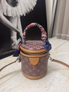 LOUIS VUITTON カンヌ バニティ ノワール ハンドバッグ エピレザー 2025年最新】ルイヴィトン カンヌ ハンドバッグの人気アイテム