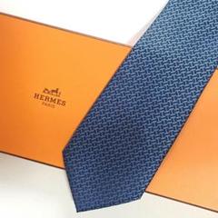 美品 エルメス HERMES ネクタイ ネイビー H織りタイ ファソネH H柄