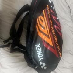 YONEX バドミントンバックパック 黒・オレンジ・紫