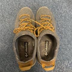 Columbia グレー ハイカットスニーカー