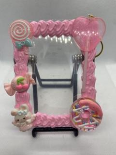 トレカケースデコ　硬質ケースデコ　ピンク色　ホイップデコ　キーホルダー　154