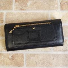 ANYA HINDMARCH 長財布 レザー リボンロゴ金具 パンチング 黒 ANYA HINDMARCH 長財布 レザー リボンロゴ金具 パンチング 黒