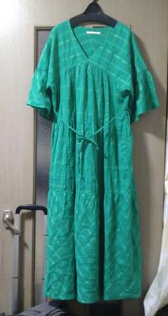 週末セール★美品　ヌキテパ　ワンピースのサムネイル