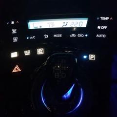 プリウス30 エアコンパネル led打ち換え済み - メルカリ