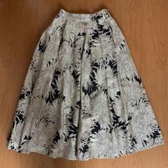 美品 sov. ジャガード フラワー 総刺繍 フレアスカート サイズ36 美品 sov. ジャガード フラワー 総刺繍 フレアスカート サイズ36
