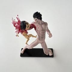 進撃の巨人　フィギュア　ガチャ