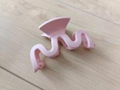 ピンク 波状ヘアクリップ スプリング式