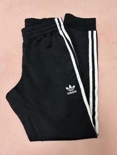 adidas originals ブラック ジャージパンツ 3本ライン