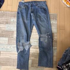 Levi's ダメージ加工ブルーデニムジーンズ