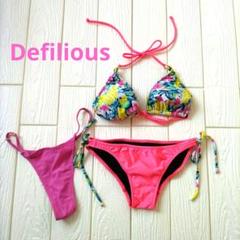 Defiliousフローラルデザイン トライアングルビキニセット