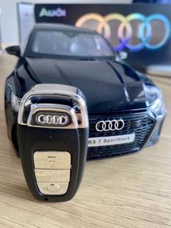 Audi RS 7 Sportback 1/18 合金製ミニカー