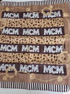 ハンカチ　MCM