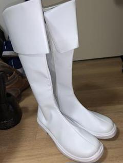 白姫雪王子のブーツ