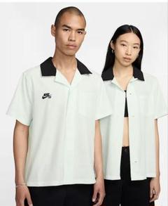 未使用品　ナイキ SBショートスリーブ ボタンアップ ボウラー シャツのサムネイル