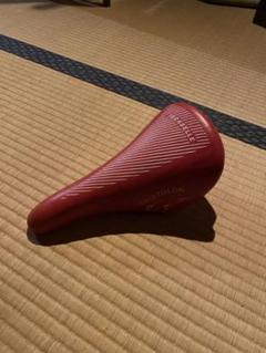 ISCASELLE TRIATHLON サドル レッド ISCASELLE TRIATHLON サドル レッド