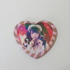 Amazon.co.jp: きゅるりんってしてみて チバゆな 缶バッジ