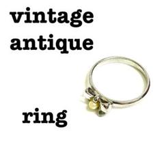 美品【 vintage 】 レトロリング　パールリング　リボンデザイン