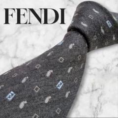 未使用級　FENDI　ネクタイ　ズッカ　ネイビー　小紋柄　総柄　ハイブランド FENDI フェンディ ネクタイ ズッカ 総柄 ロゴ ネイビー ビジネス