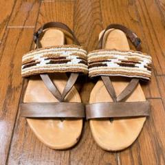 UGG アグ　ヴェローナ サラペ ビーズ　トング サンダル　フラット　ボヘミアン