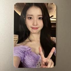 【新品未開封】 IU シーグリ 2022 特典トレカ付き IU シーグリ 2025 SEASONS GREETING 店舗特典 トレカ ① - メルカリ