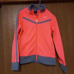 Nike ピンク ジャケット