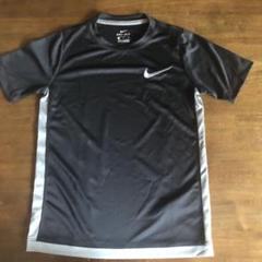NIKE ナイキ ドライフィットTシャツ⭐︎Mサイズ表記⭐︎150cm〜160cm
