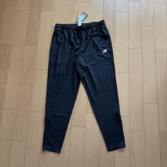 New Balance ブラックニットパンツ