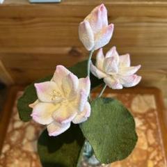 ちりめん細工ハスの花と葉