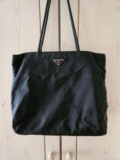 PRADA ブラック トートバッグのサムネイル