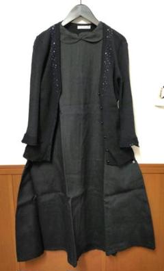田園詩のブラック羊ほかプリント柄ワンピース