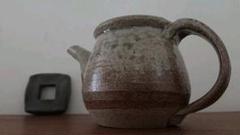 陶芸 作家 急須と陶器の額 一点もの ぽってりとしたラインが温かみがあります