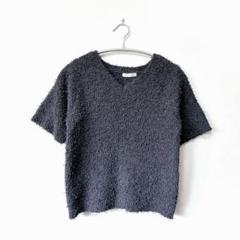 Te chichi テチチ【F】ふわふわニット Vネックトップス グレー 半袖
