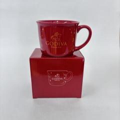 GODIVA 赤いマグカップ 陶器製のサムネイル