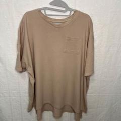 【美品】ベージュ Vネック Tシャツ 大きいサイズ ゆったりサイズ カジュアル