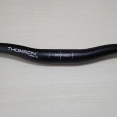 THOMSON ライザーバー ALUMINUM(750mmを600mmにカット) THOMSON ライザーバー ALUMINUM(750mmを600mmにカット) - メルカリ