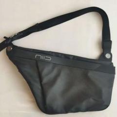FINO IV NIID フィノ IV ニード　ショルダーバッグ　ボディバッグ FINO IV NIID フィノIV ニード ショルダーバッグ 斜めがけ
