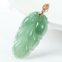 天然翡翠金枝玉葉ペンダント女性の翡翠玉玉のペンダント 天然翡翠金枝玉葉ペンダント女性の翡翠玉玉のペンダント - メルカリ