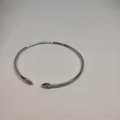 ア*ラ様 TASAKI ソーンズ K18WG バングル タサキ TASAKI タサキ ソーンズ ホワイトゴールド ダイヤモンド