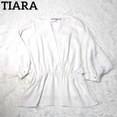 最終価格　TIARA ティアラ　ドルマンスリーブブラウス　ホワイト