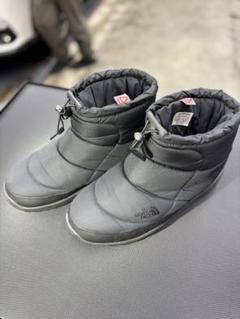 美品 正規品 ノースフェイス ブーツ ヌプシ ブーティ 黒 22cm ジュニア 美品 THE NORTH FACE ザ ノースフェイス ヌプシ ブーティ ブーツ