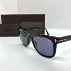 トムフォード　サングラス　イタリア製 TF9336 01V 52◻︎21 145 TOM FORD トムフォード TF9336 01V Leo サングラス