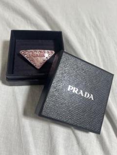 ぽめはむPRADA プレキシガラス ヘアクリップ ぽめはむ様 専用PRADA プレキシガラス ヘアクリップ - メルカリ