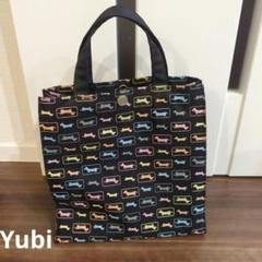 【Yubi】黒　パステルカラー　ダックスフンド柄
スクエア　トートバッグのサムネイル
