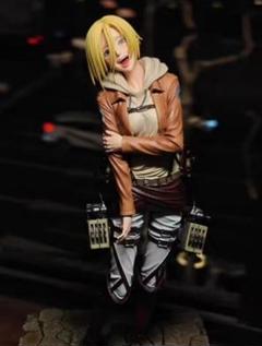 Amazon.co.jp: アニ・レオンハート 女型の巨人 フィギュア 1/6