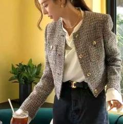 ツイードノーカラージャケット♥ショート丈×セレブ風華やかシンプルファッション