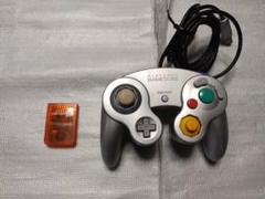 Nintendo ゲームキューブコントローラー シルバーとメモリーカード