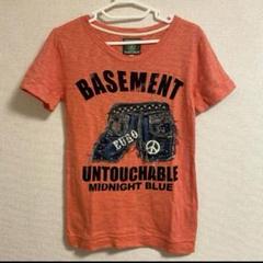 平成レトロ ピースマーク デニムズボンチャーム付き刺繍入り Tシャツ ピンク